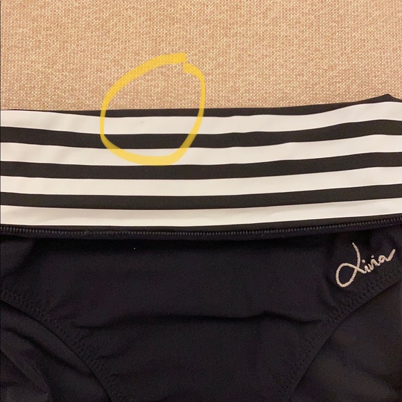 Striped bikini - Picture 4 of 4